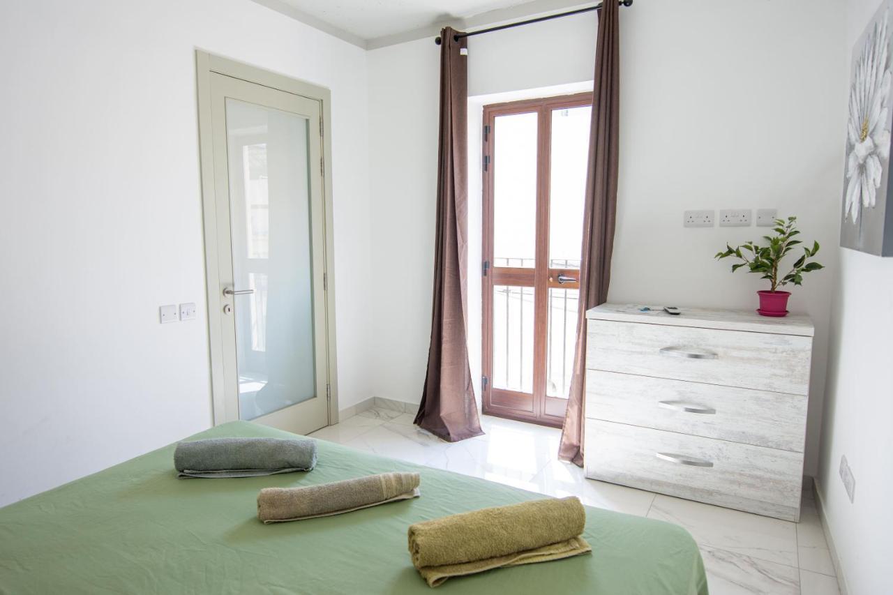 Seaside Spirit Apartment Ta Xbiex ภายนอก รูปภาพ